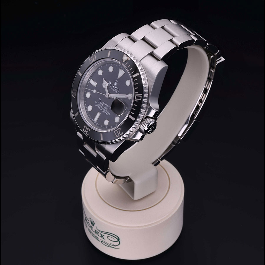 D4M37884_06