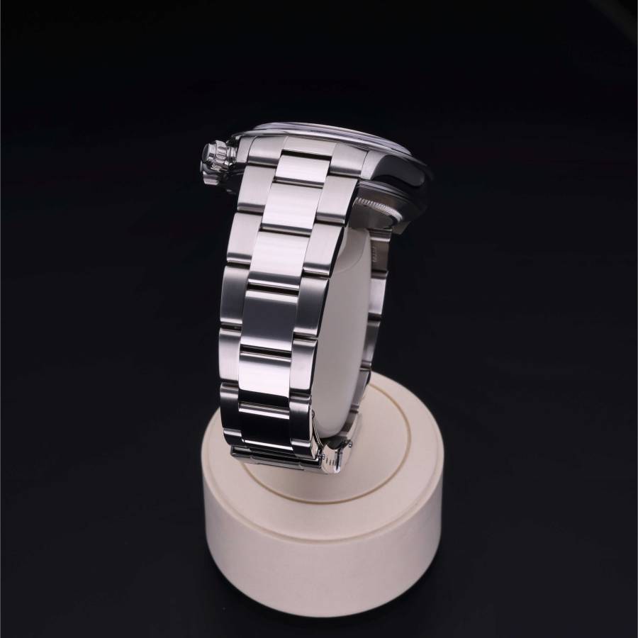 W893843_20