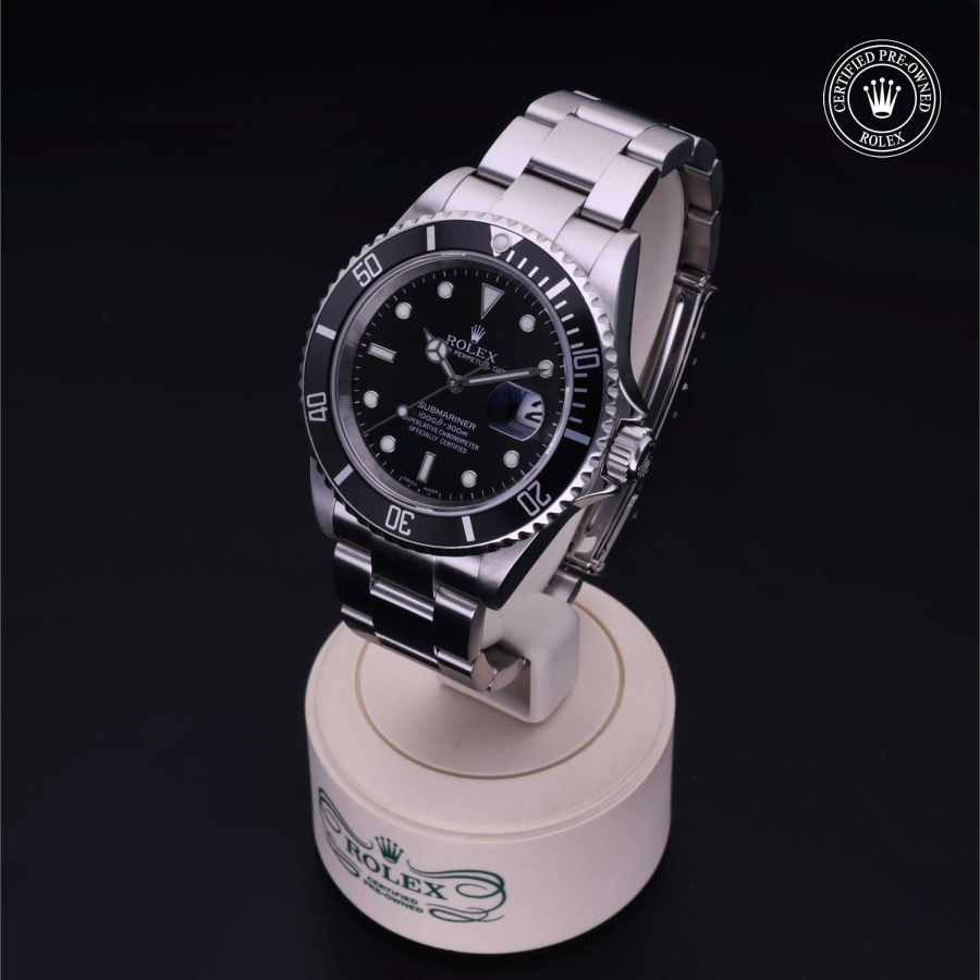Rolex Oyster Perpetual  Submariner Date (16610)