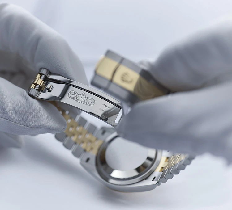 rolex-servicing-procedure-final-control_portrait