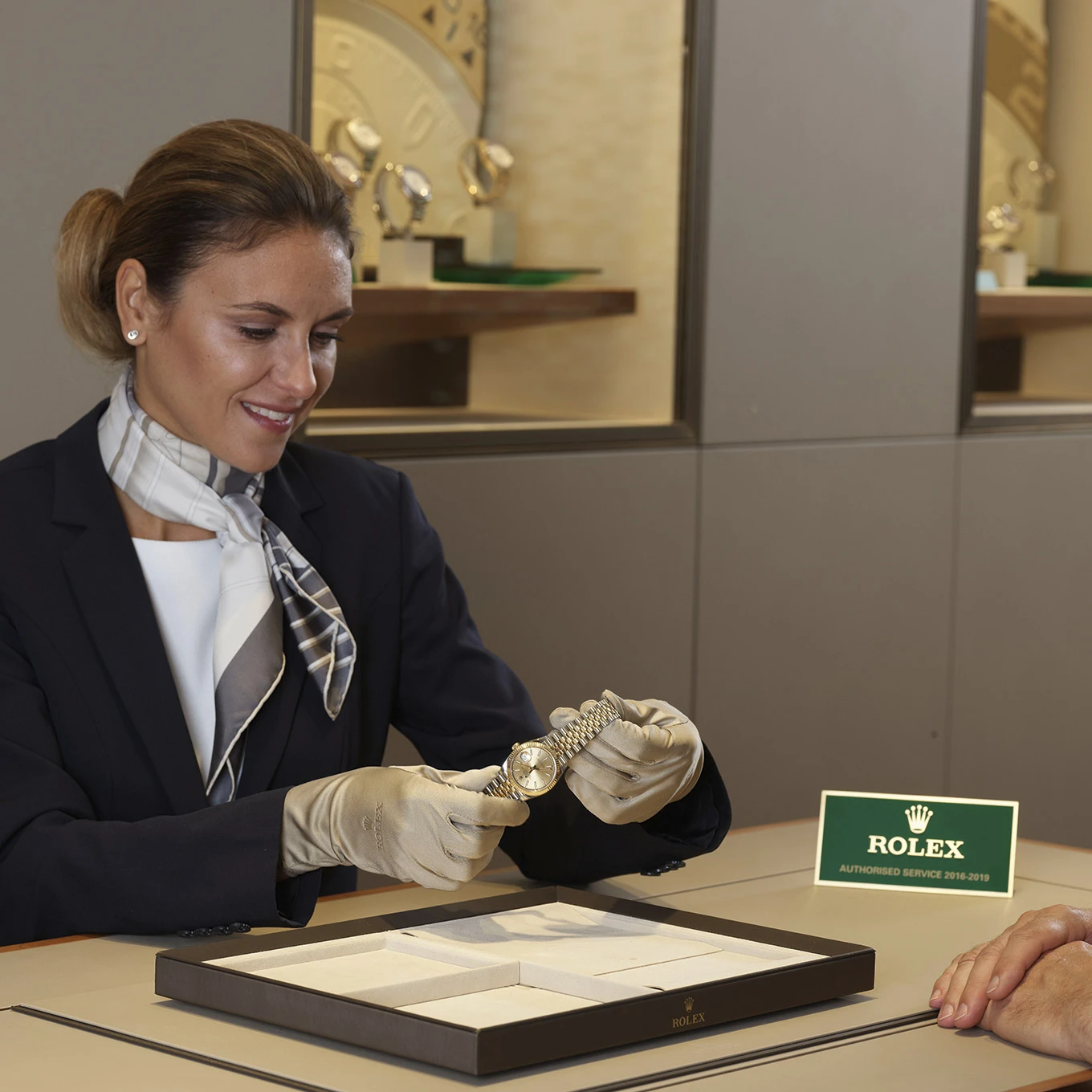 rolex-servicing-procedure-returning-the-watch