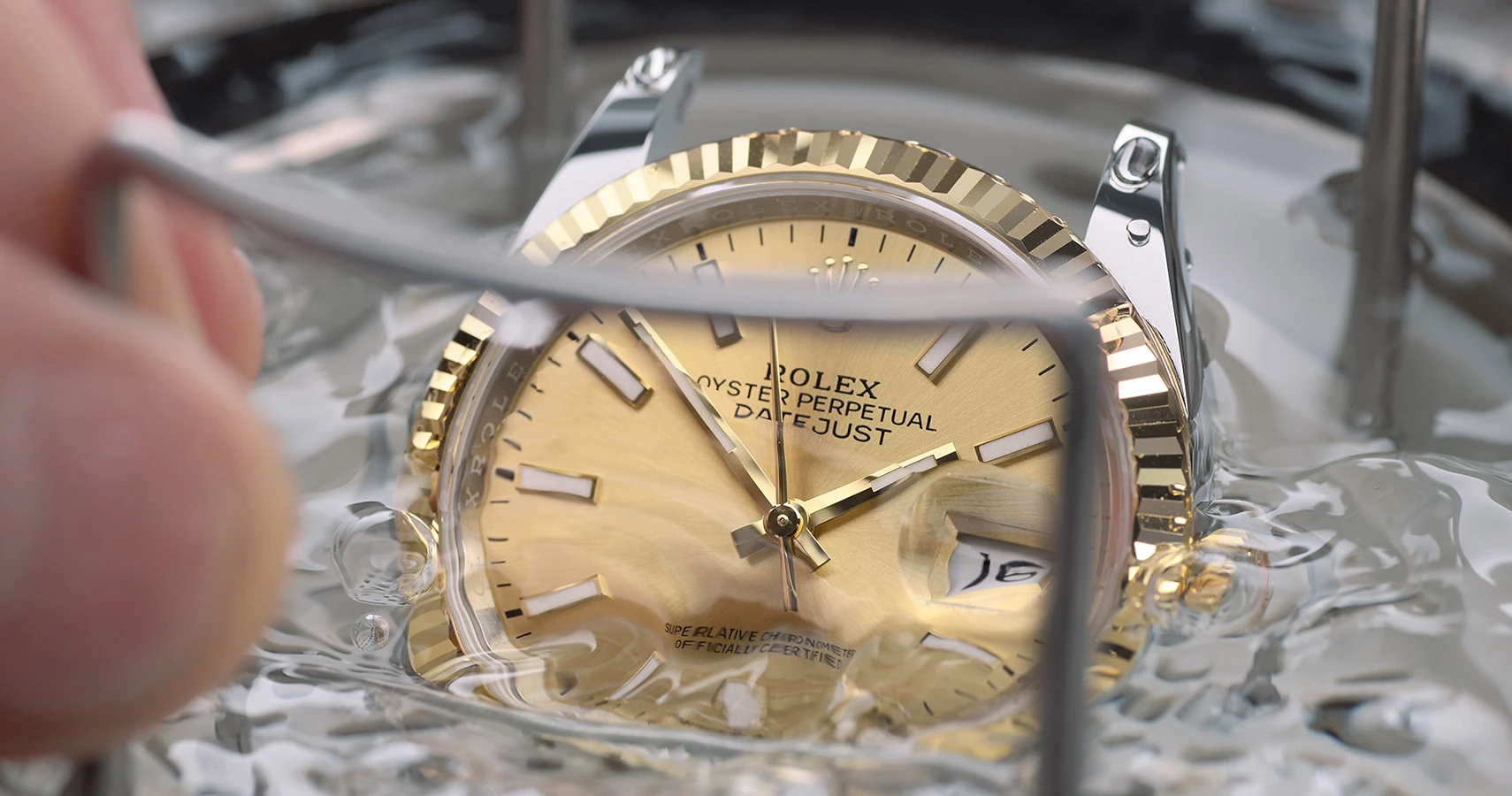 rolex-servicing-procedure-waterproofness-test