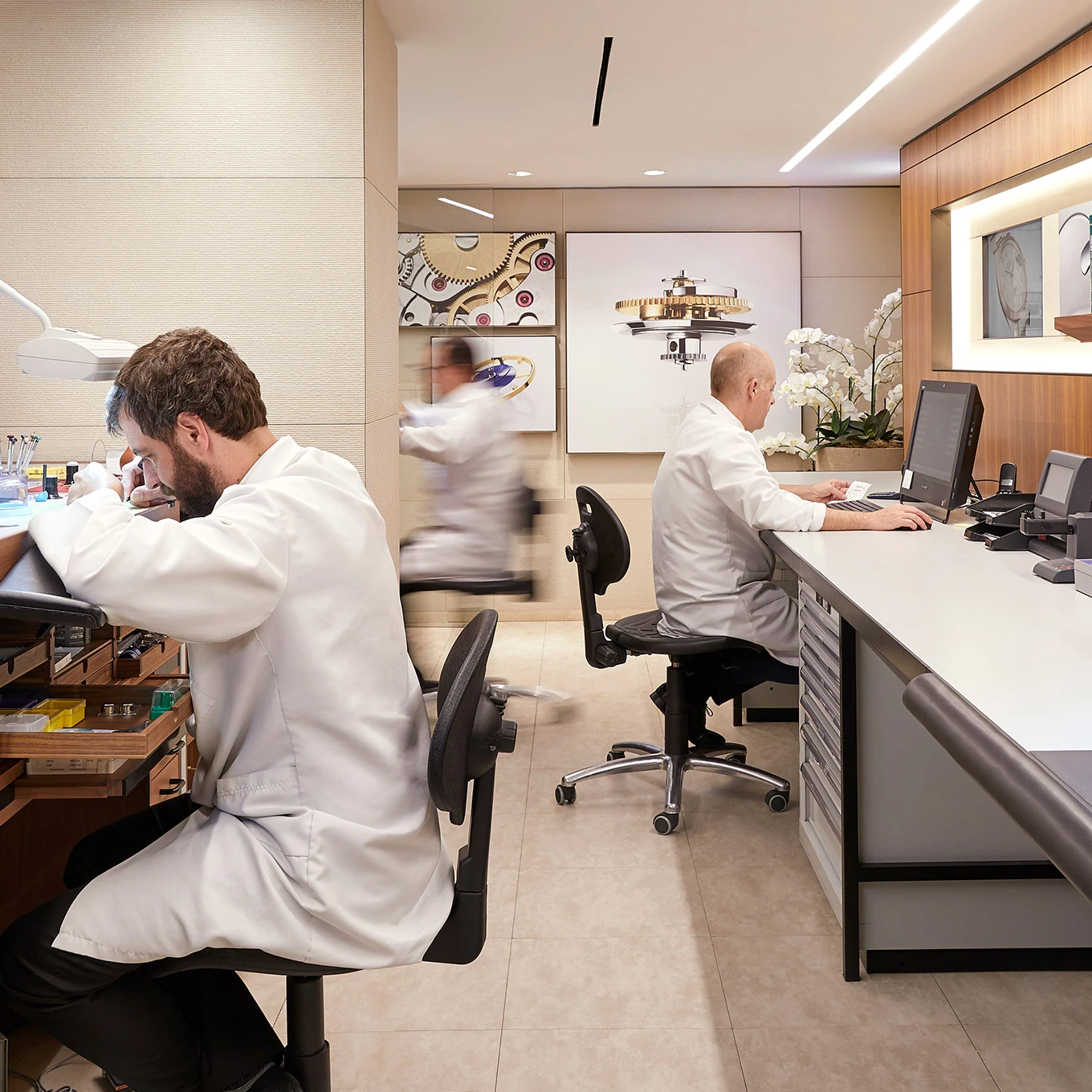 servicing-your-rolex-your-authorized-service-centre