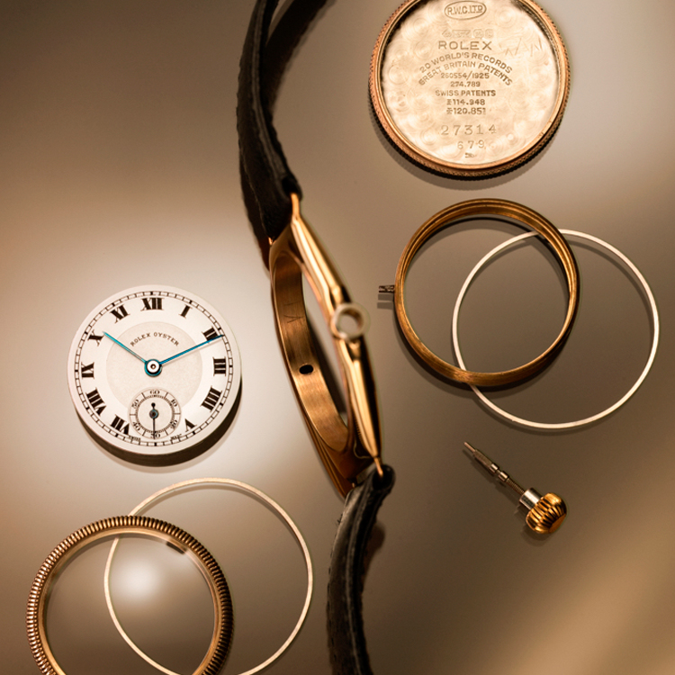 VIAGGIO NEL CUORE DELL’UNIVERSO ROLEX checkerboard_component_05_portrait