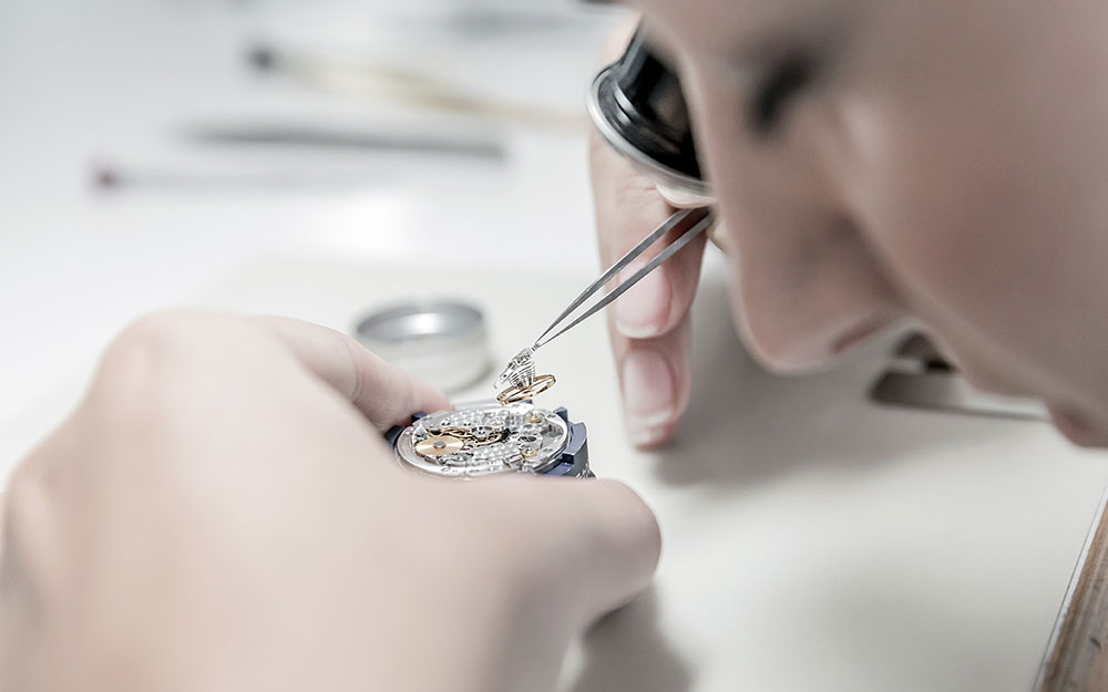 VIAGGIO NEL CUORE DELL’UNIVERSO ROLEX two_column_02